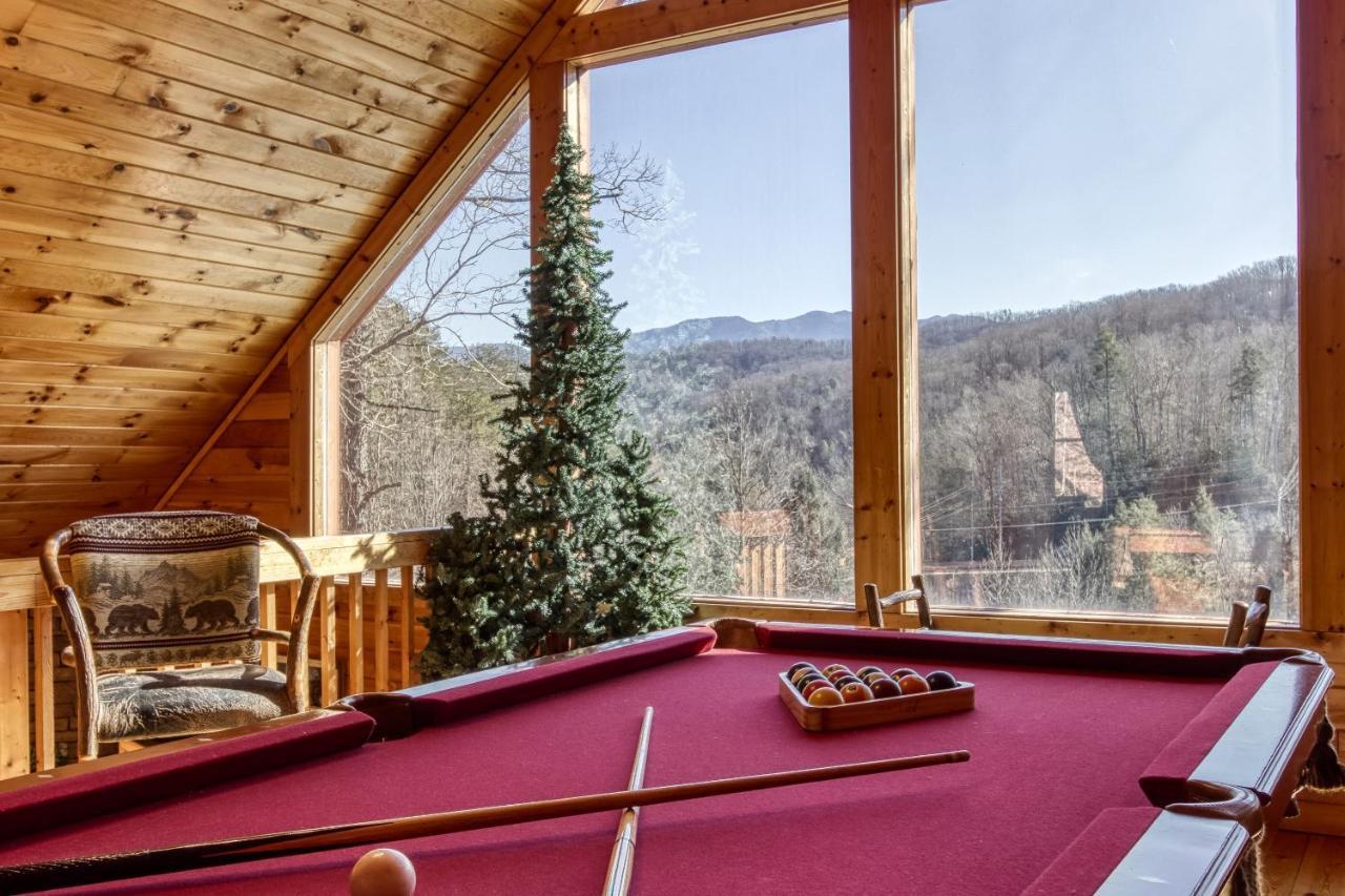 Magical Moments, Hot Tub, Wifi, 1089 Free Tickets Each Paid Day, Dollywood And More 蓋特林堡 外观 照片
