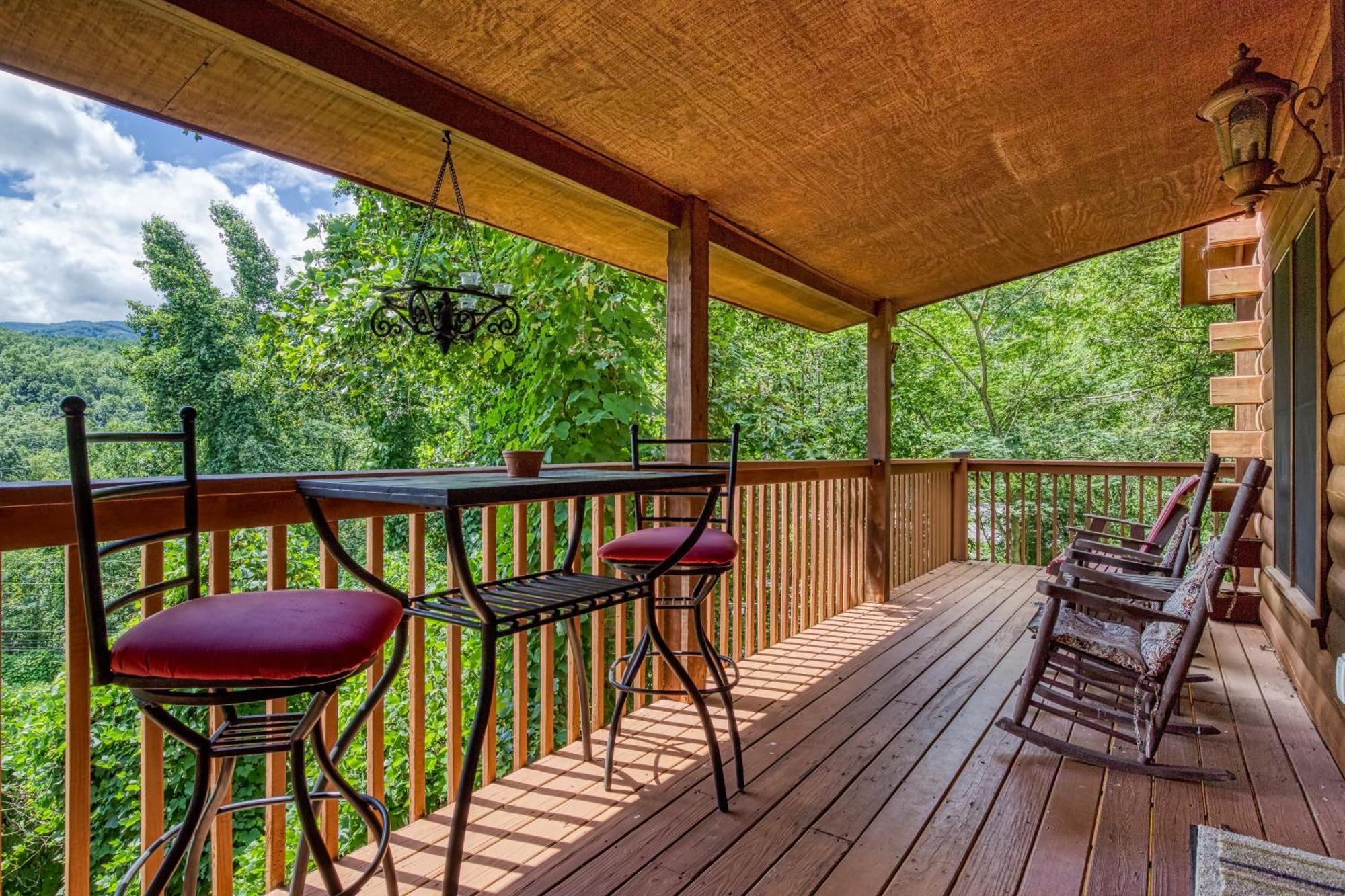 Magical Moments, Hot Tub, Wifi, 1089 Free Tickets Each Paid Day, Dollywood And More 蓋特林堡 外观 照片