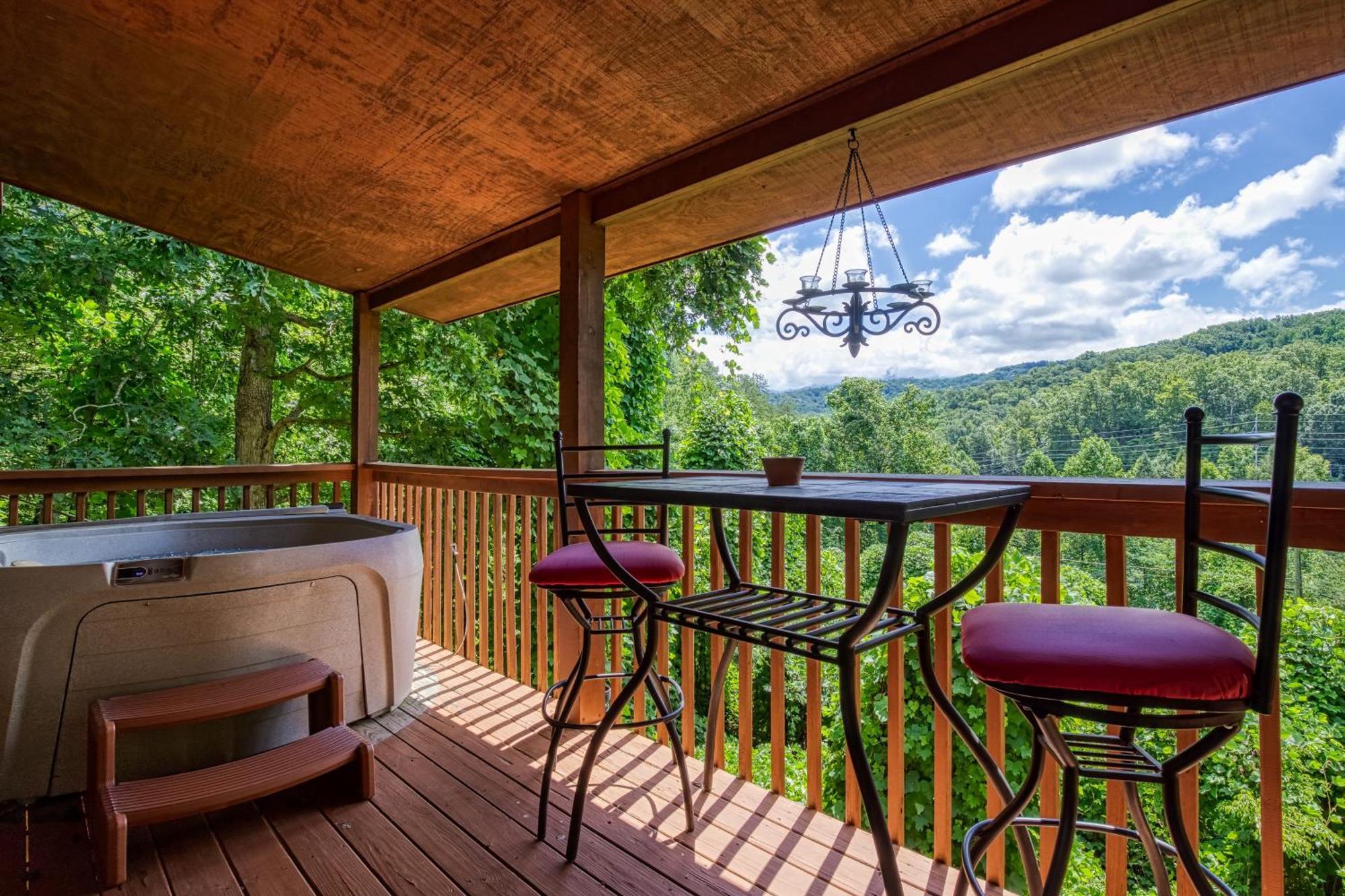 Magical Moments, Hot Tub, Wifi, 1089 Free Tickets Each Paid Day, Dollywood And More 蓋特林堡 外观 照片