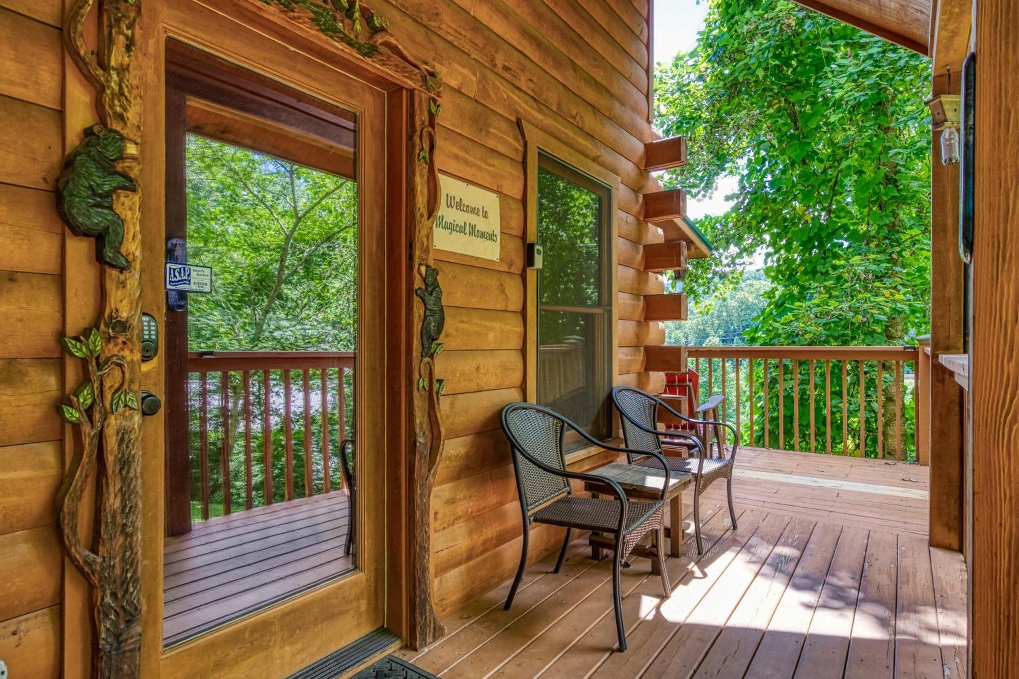 Magical Moments, Hot Tub, Wifi, 1089 Free Tickets Each Paid Day, Dollywood And More 蓋特林堡 外观 照片